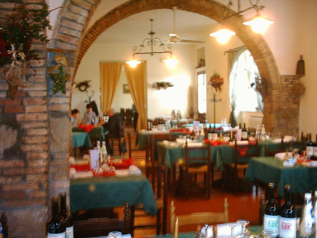 רוזיניאנו מריטימו Hotel Il Malandrone מראה חיצוני תמונה