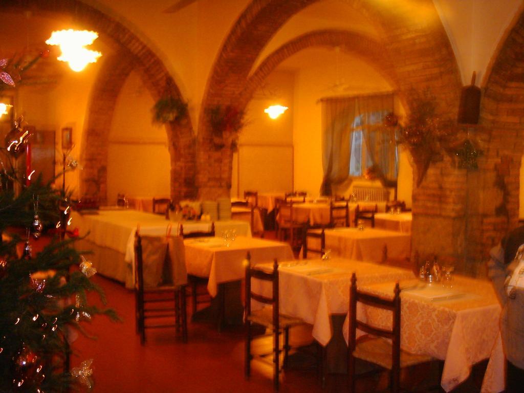 רוזיניאנו מריטימו Hotel Il Malandrone מראה חיצוני תמונה