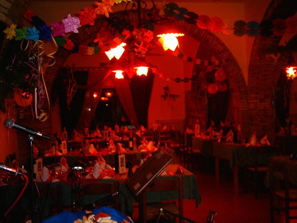 רוזיניאנו מריטימו Hotel Il Malandrone מראה חיצוני תמונה